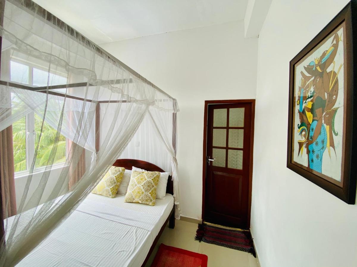 Bliss Apartment Hikkaduwa Esterno foto