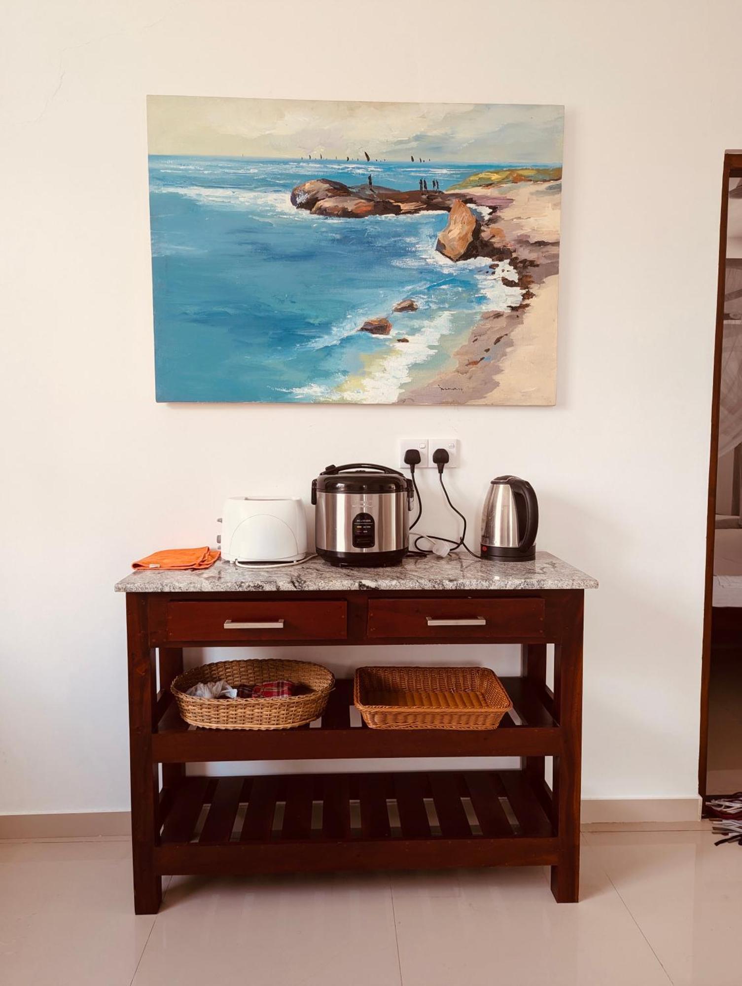 Bliss Apartment Hikkaduwa Esterno foto